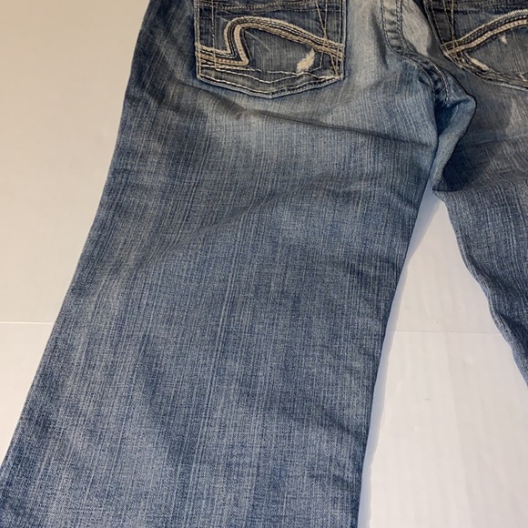 BKE Stella Women’s Size 30 Blue Distressed Jean Shorts - Picture 11 of 14